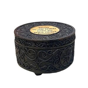 NWOB Scripture Proverbs 3:5 TRUST IN‎ THE LORD....Resin Footed Trinket Box Black